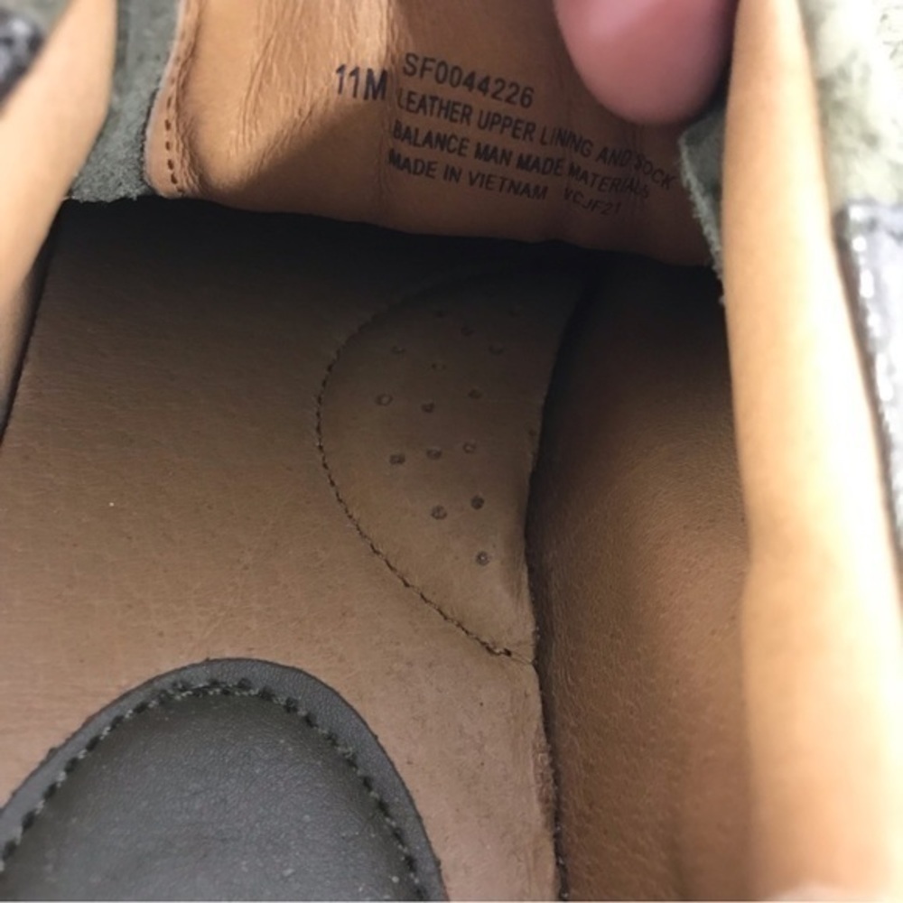 Sofft Olive Green Textured Leather Platform Sneaker with Metallic Heel - Picture 8 of 8
